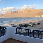 Playa De Caleta De * Famara