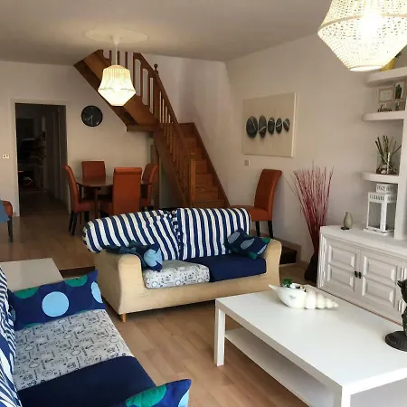Holiday home Playa De Caleta De