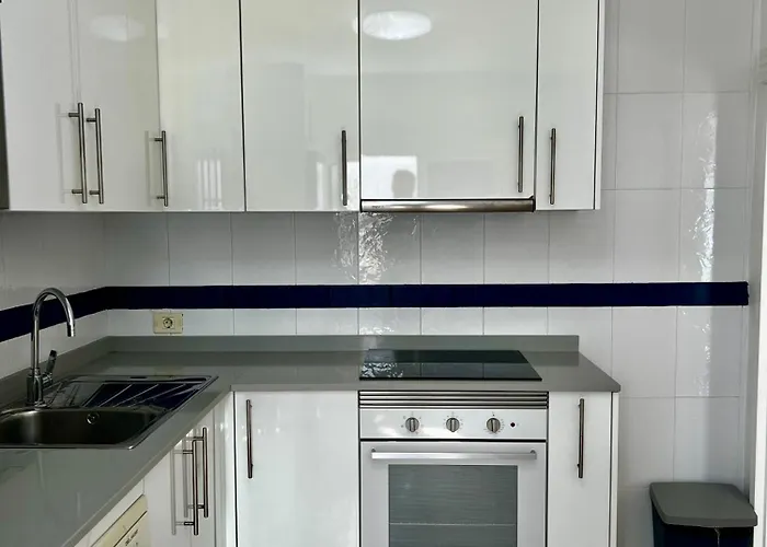 Playa De Caleta De * 法马拉