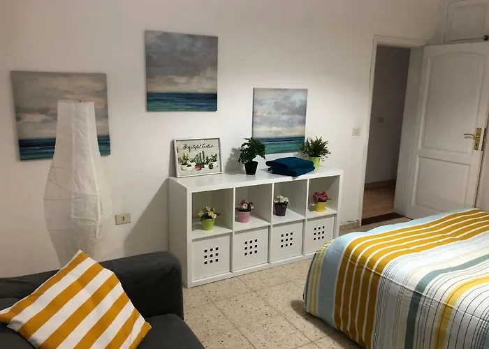 Playa De Caleta De *